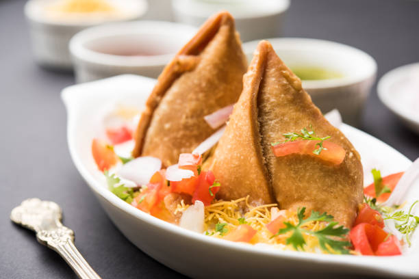 Vegetable Samosa Chaat/Aloo Tikki Chaat